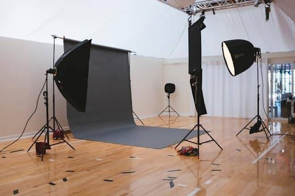Découvrez les Secrets pour des Photos Professionnelles avec Photo Studio Pro